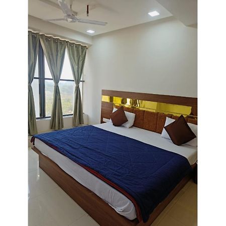Hotel Paradise, Naroda Ahmedabad Exterior foto
