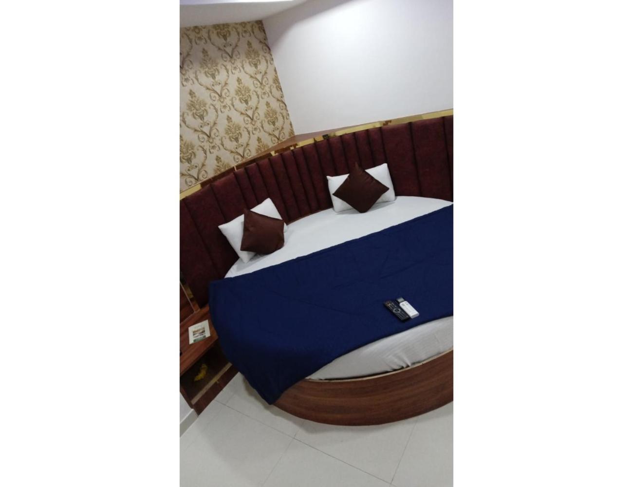 Hotel Paradise, Naroda Ahmedabad Exterior foto