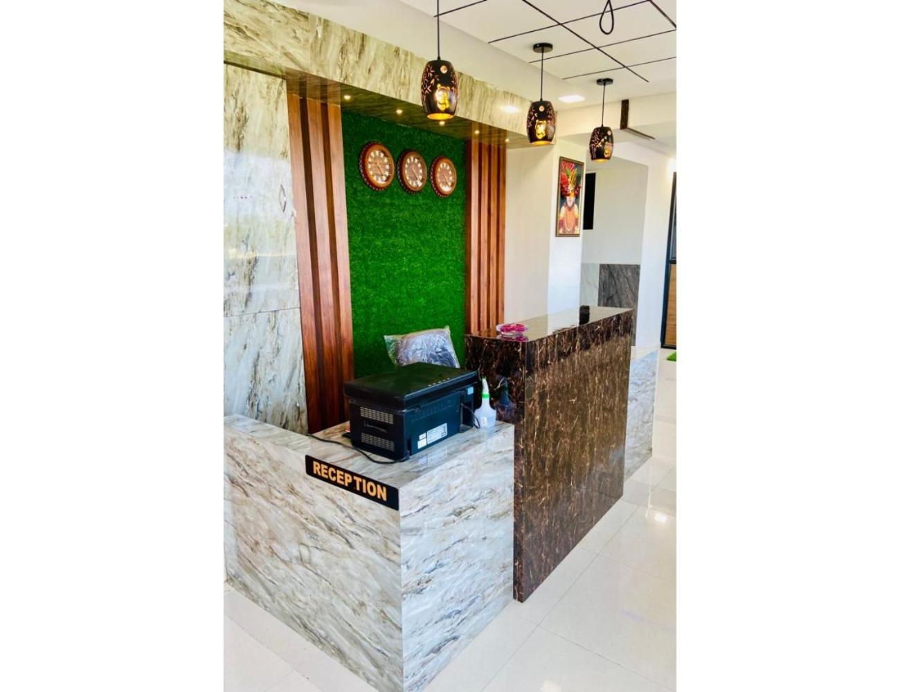 Hotel Paradise, Naroda Ahmedabad Exterior foto